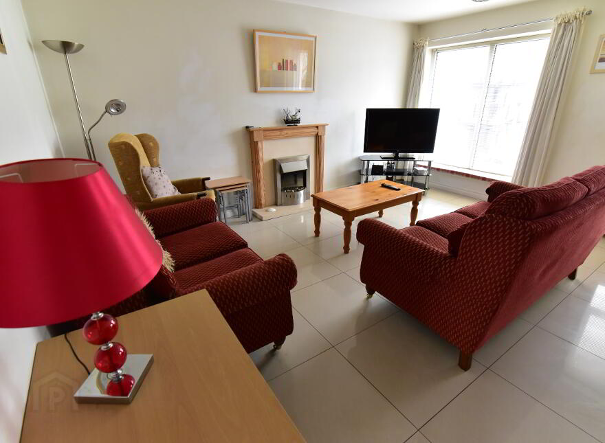 27 Old Castle Court (student Let), Portstewart, BT56 8GR
