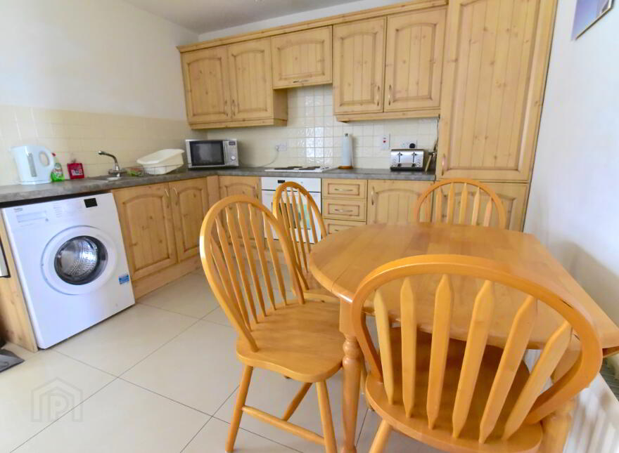 27 Old Castle Court (student Let), Portstewart, BT56 8GR