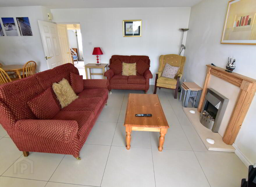 27 Old Castle Court (student Let), Portstewart, BT56 8GR