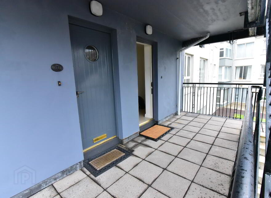 27 Old Castle Court (student Let), Portstewart, BT56 8GR
