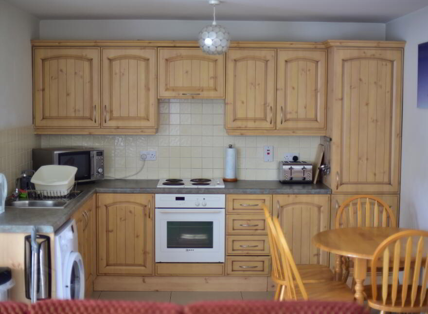 27 Old Castle Court (student Let), Portstewart, BT56 8GR
