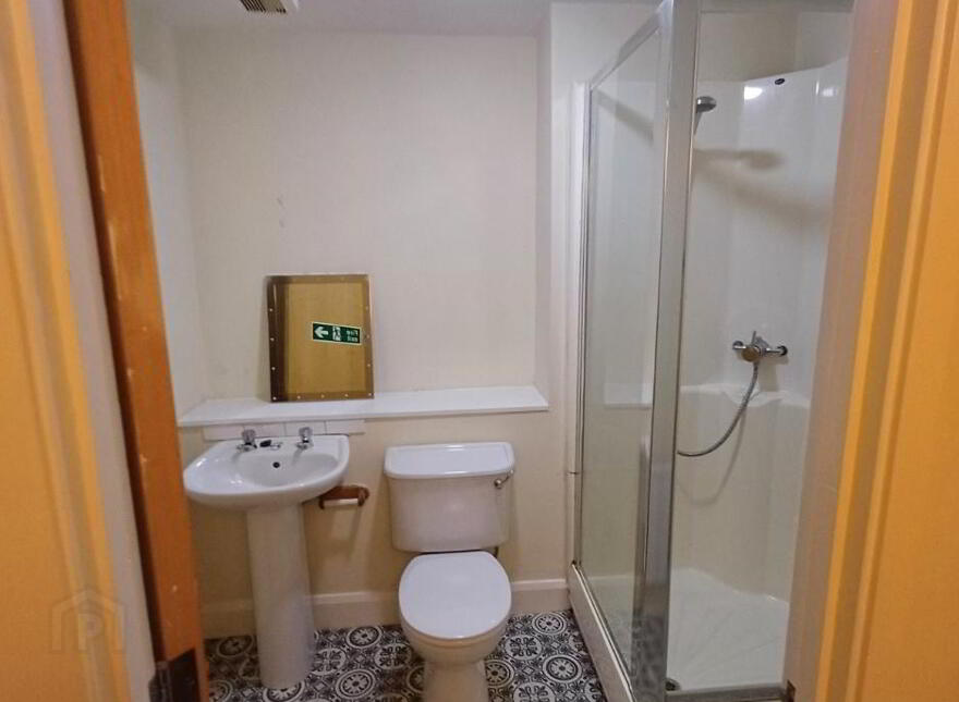 A1.6 Whitehall Square, Belfast, BT12 5EU