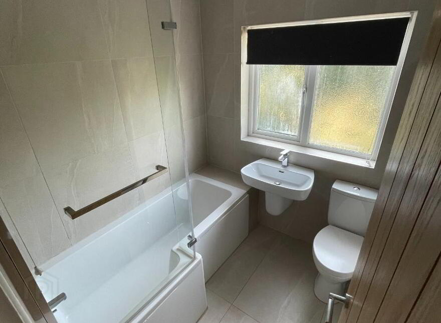 5 Eastleigh Dale, Belfast, BT4 3DT