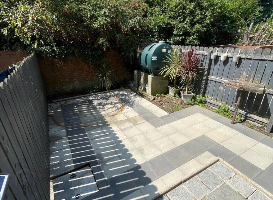 5 Eastleigh Dale, Belfast, BT4 3DT