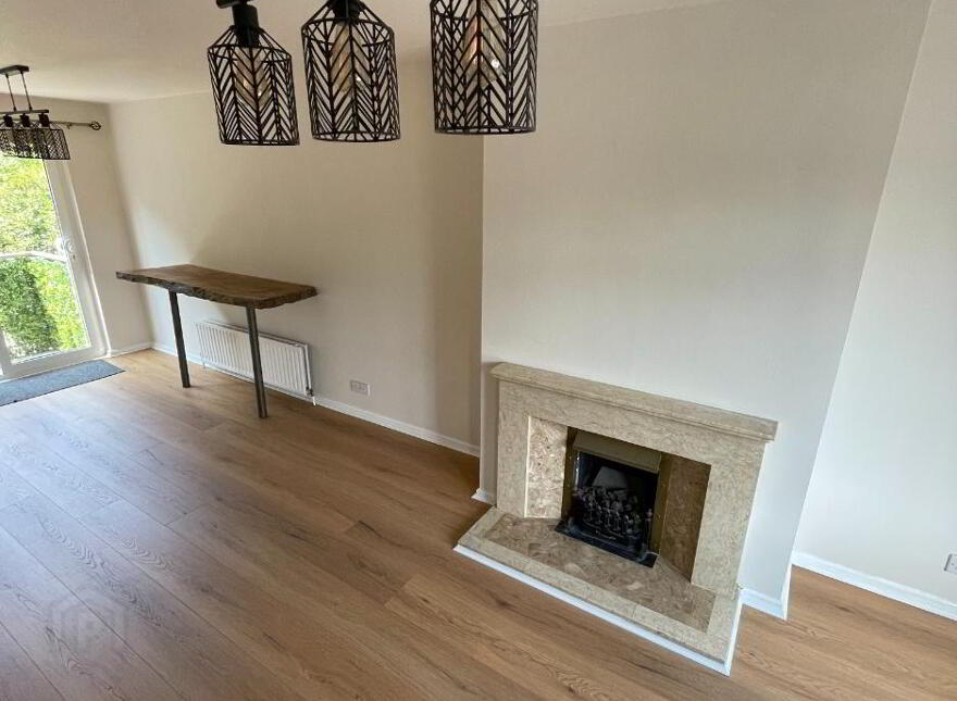 5 Eastleigh Dale, Belfast, BT4 3DT