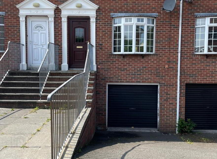 5 Eastleigh Dale, Belfast, BT4 3DT