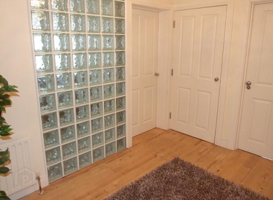 6 Dhu Varren (Student Let), Portrush, BT56 8EN