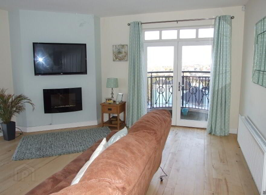 6 Dhu Varren (Student Let), Portrush, BT56 8EN