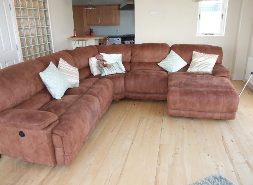 6 Dhu Varren (Student Let), Portrush, BT56 8EN