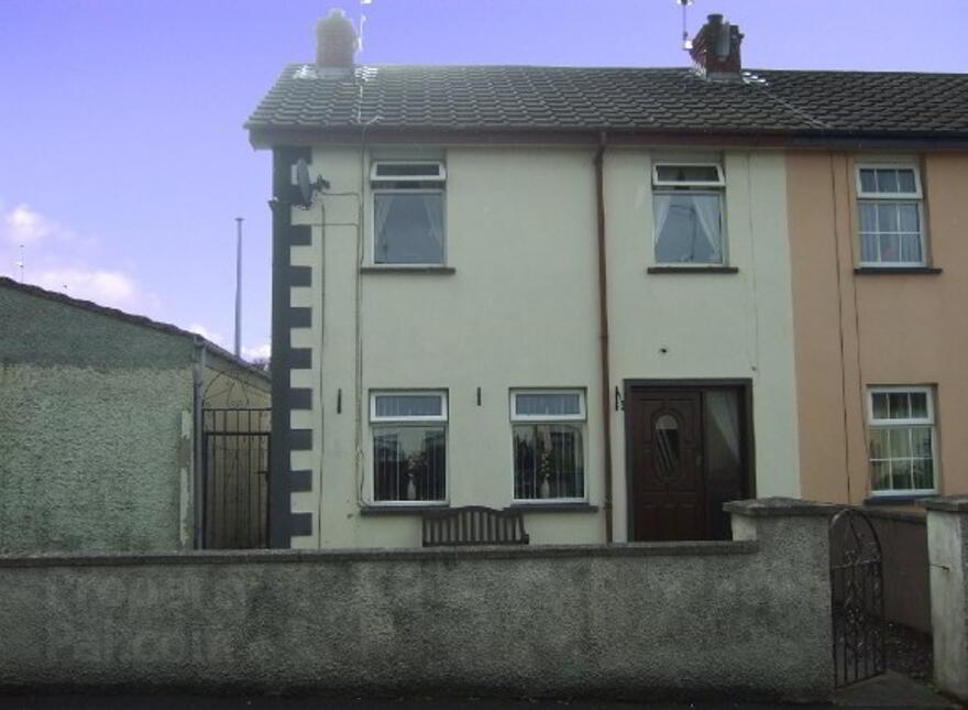 12 Victoria Gardens, Lurgan, BT67 9AZ photo