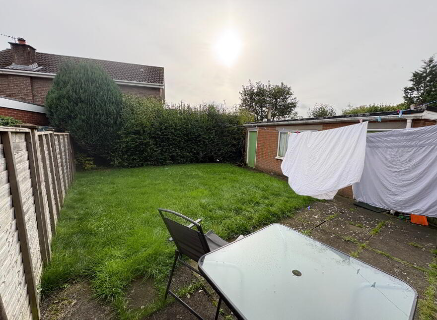 33 Glenhead Avenue, Dunmurry, Belfast, BT17 9AX