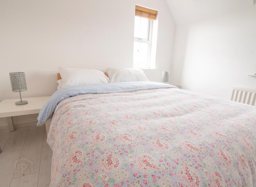2 Hopefield Grange (Student Let 2025), Portrush, BT56 8QD
