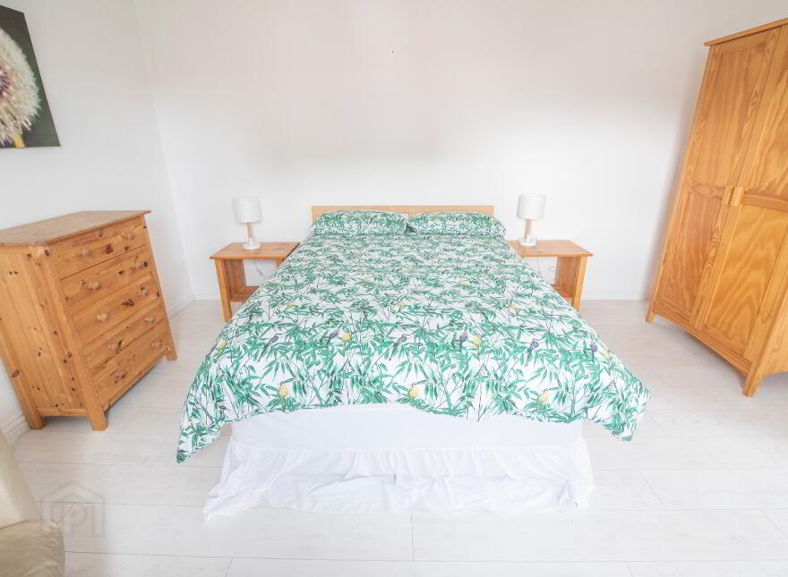 2 Hopefield Grange (Student Let 2025), Portrush, BT56 8QD