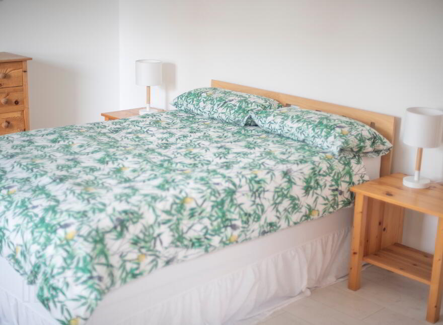 2 Hopefield Grange (Student Let 2025), Portrush, BT56 8QD
