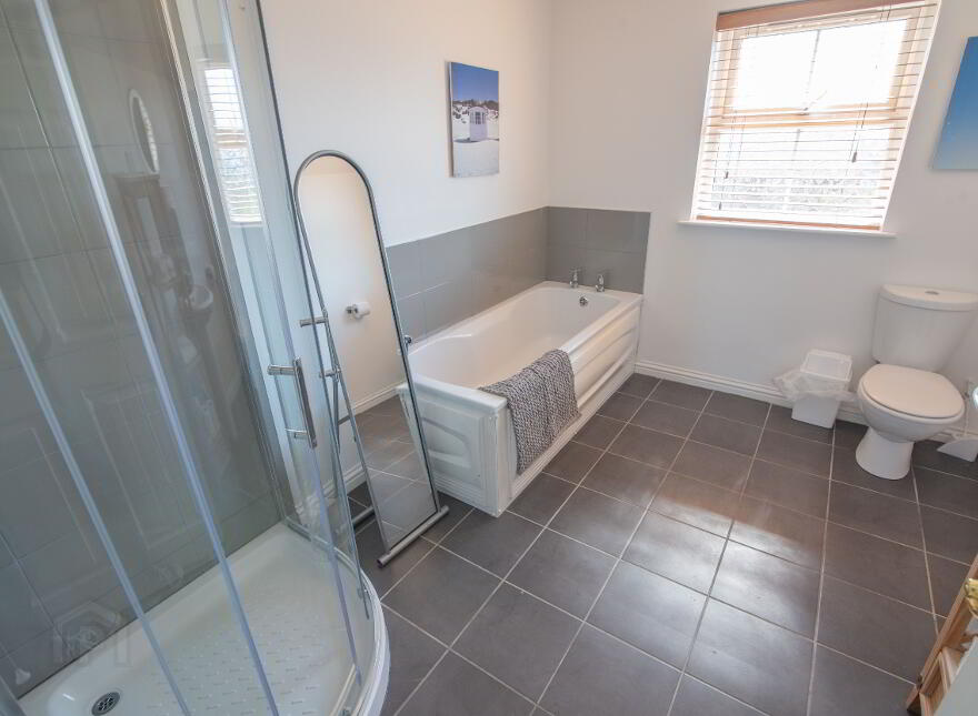 2 Hopefield Grange (Student Let 2025), Portrush, BT56 8QD