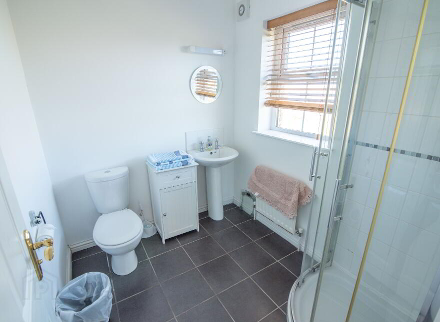 2 Hopefield Grange (Student Let 2025), Portrush, BT56 8QD