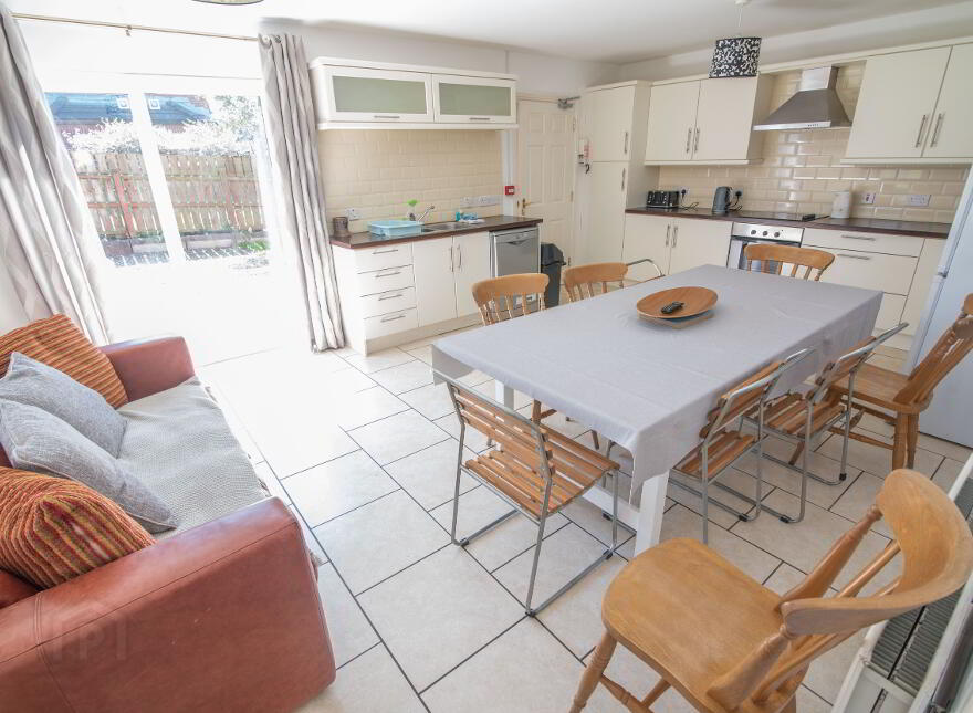 2 Hopefield Grange (Student Let 2025), Portrush, BT56 8QD