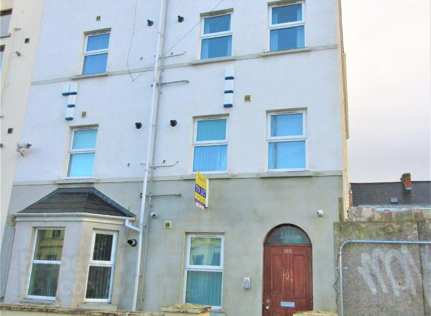 Great Two Bedroom Apartment, 165b University Street, Queens University...Belfast, BT7 1HP photo