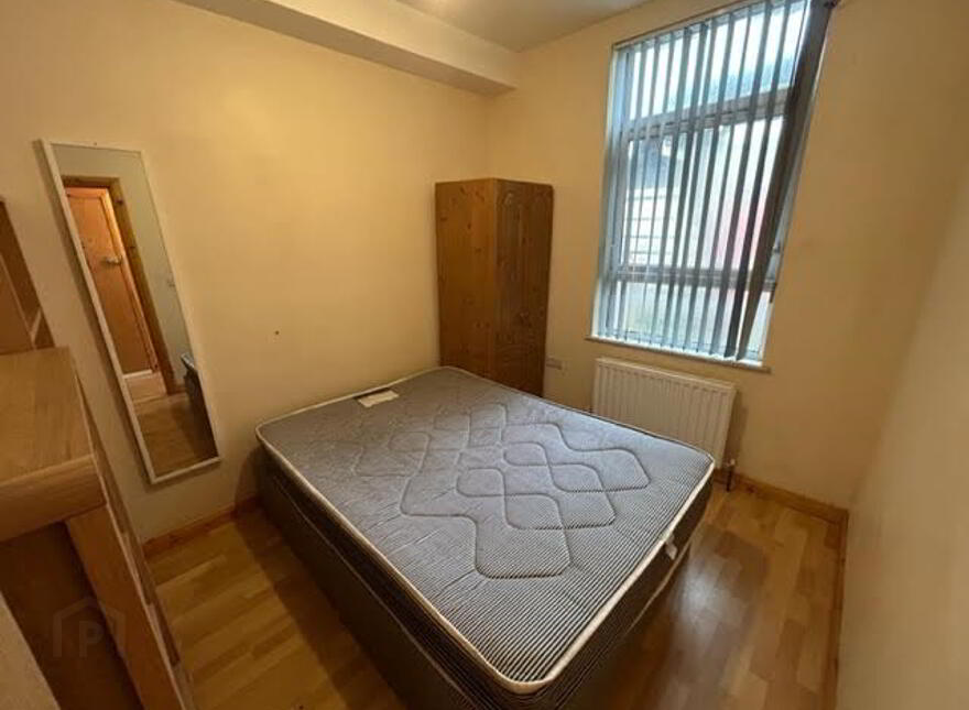 Great Apartment, 41A Agincourt Avenue, Queens University Quarter, Belfast, BT7 1QA