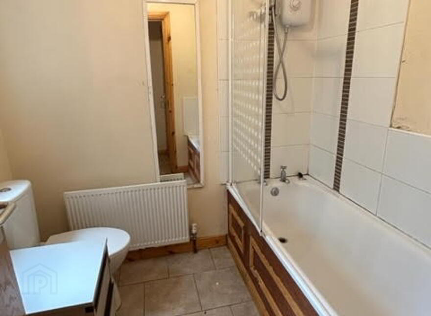 Great Apartment, 41A Agincourt Avenue, Queens University Quarter, Belfast, BT7 1QA