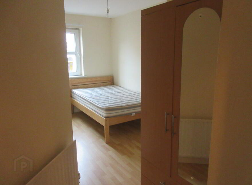 Great Apartment, 53c Agincourt Avenue, Queens University Quarter, Belfast, BT7 1QA