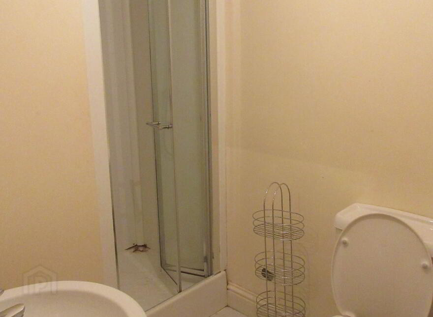 Great Apartment, 53c Agincourt Avenue, Queens University Quarter, Belfast, BT7 1QA