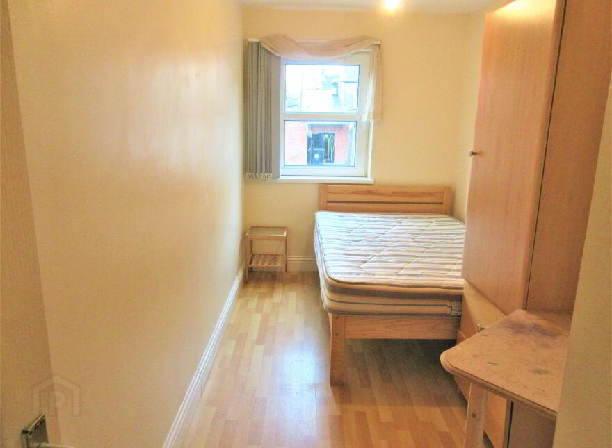 Great Apartment, 53c Agincourt Avenue, Queens University Quarter, Belfast, BT7 1QA