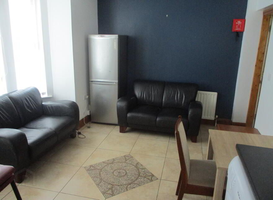 Great Apartment, 58 Agincourt Avenue, Queens University Quarter, Belfast, BT7 1QA