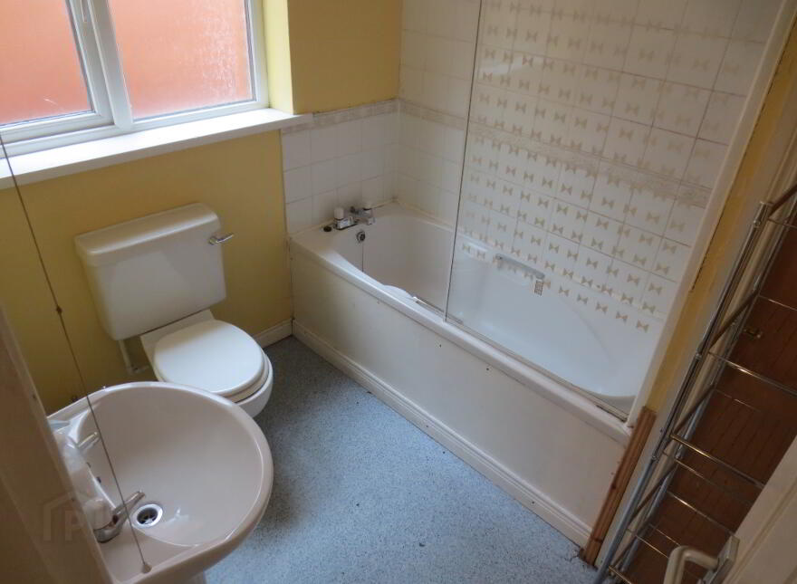 Great 5 Bedroom House, 26 Agincourt Street, Queens University Quarter, Belfast, BT7 1QA