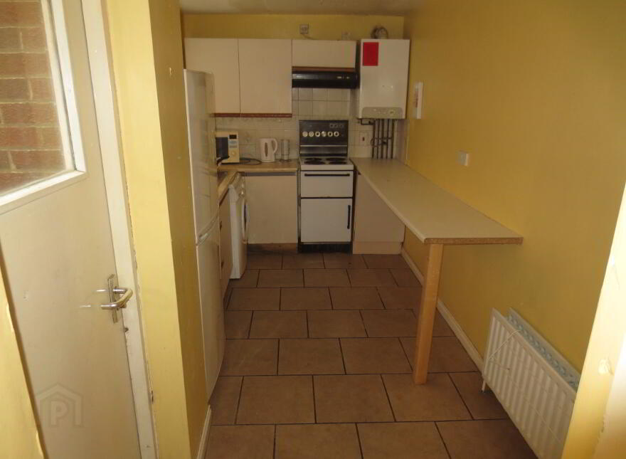 Great 5 Bedroom House, 26 Agincourt Street, Queens University Quarter, Belfast, BT7 1QA