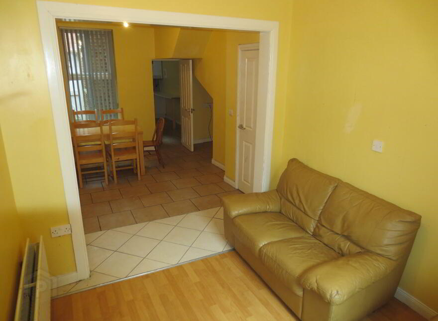 Great 5 Bedroom House, 26 Agincourt Street, Queens University Quarter, Belfast, BT7 1QA