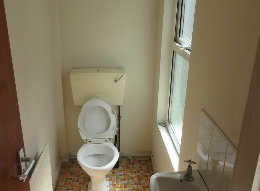 5 Bedroom Student House, 9 Canterbury Street, Botanic Area, Belfast, BT7 1LB