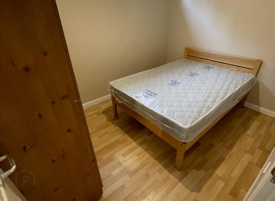 Great Apartment, 2C Dudley Street, University Quarter, Belfast, BT7 1GW