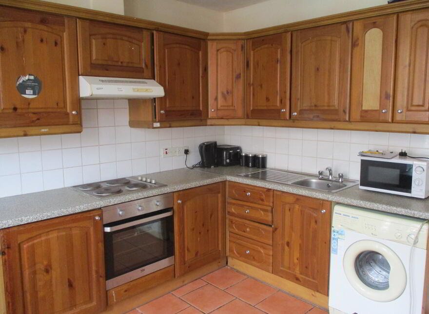 Great Apartment, 122a Fitzroy Avenue, Queens Quarter, Belfast, BT7 1HX