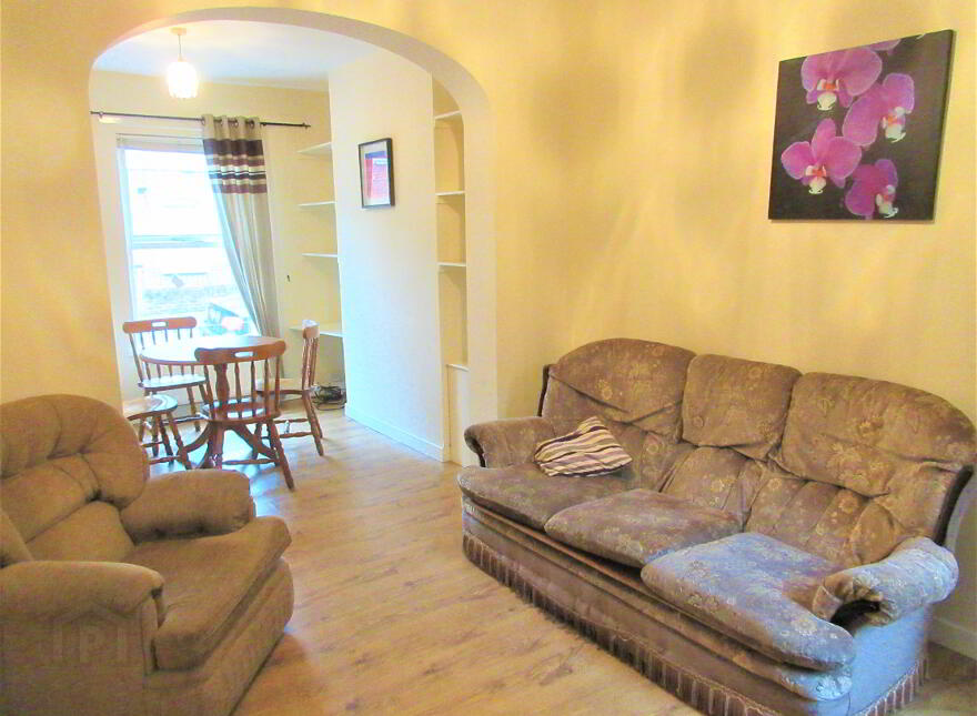 Great 2 Bedroom House, 7 Jerusalem Street, Queens University Quarter, Belfast, BT7 1QN