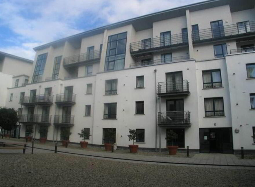 Aa4, 4 Whitehall Square, Belfast, BT12 5EU photo