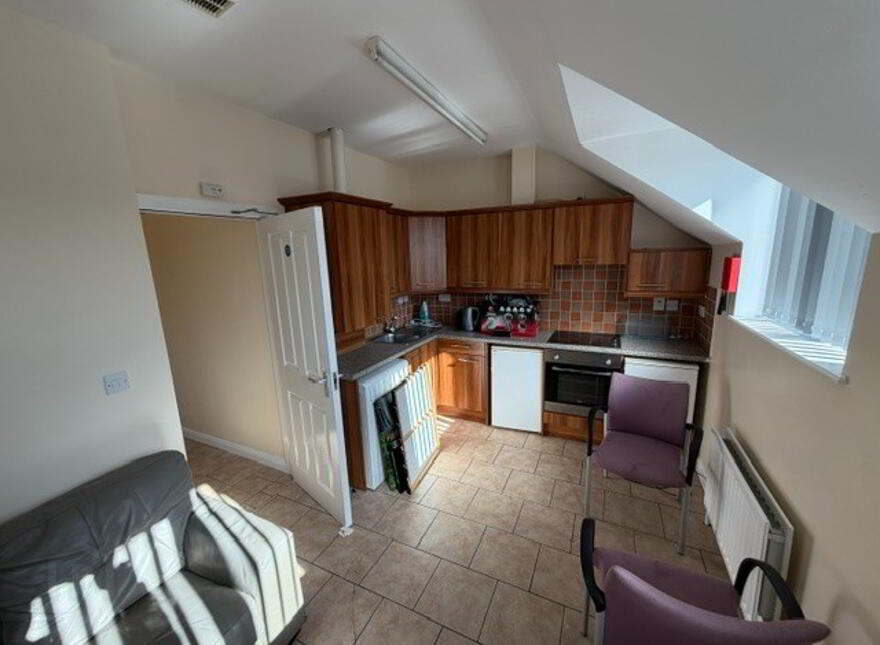Great 3 Bedroom Apartment, 34C Magdala Street, Queens University Quart...Belfast, BT7 1PU