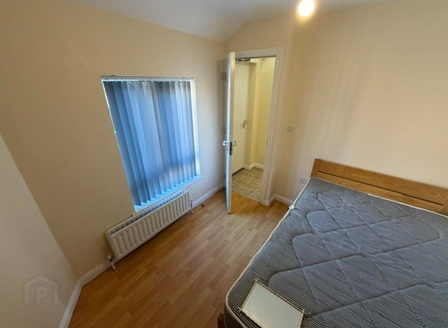 Great 3 Bedroom Apartment, 34C Magdala Street, Queens University Quart...Belfast, BT7 1PU