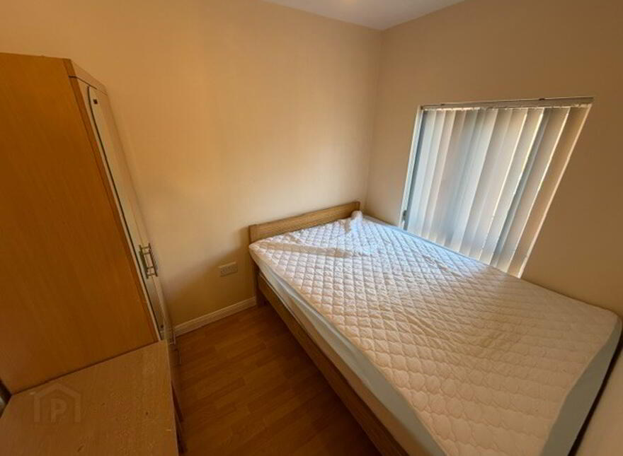 Great 3 Bedroom Apartment, 34C Magdala Street, Queens University Quart...Belfast, BT7 1PU
