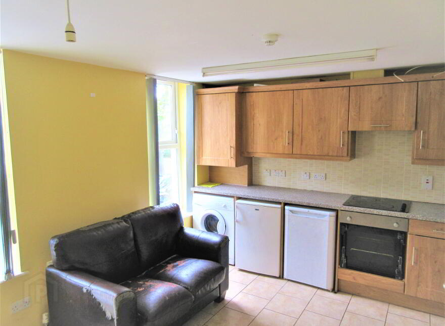Great 4 Bedroom Apartment, 66B Rugby Avenue, University Quarter, Belfast, BT7 1GZ