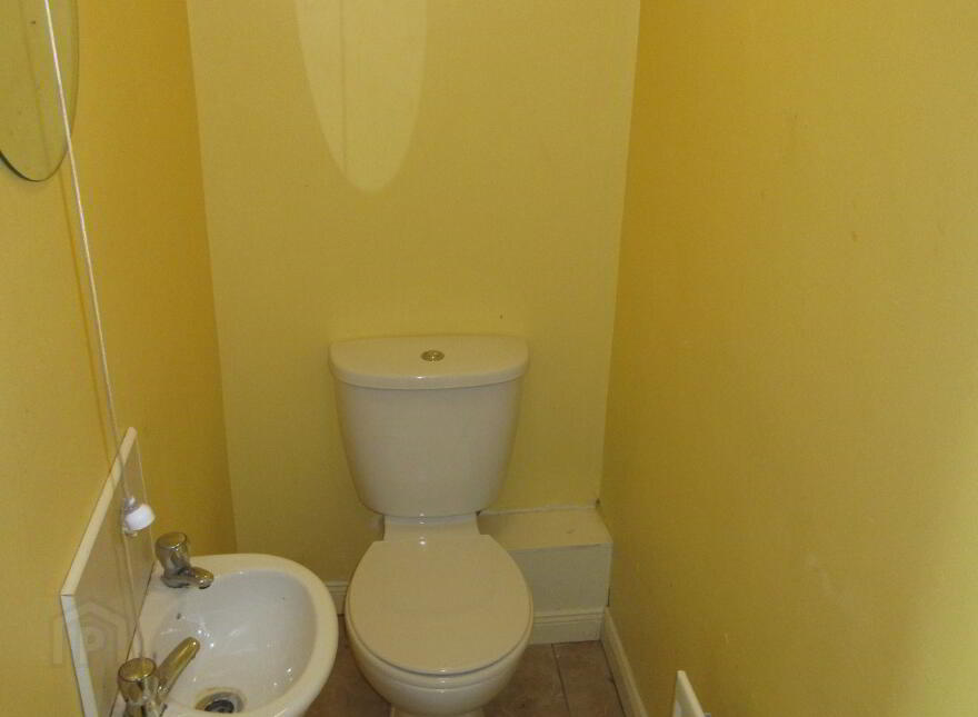 Great 4 Bedroom Apartment, 66B Rugby Avenue, University Quarter, Belfast, BT7 1GZ
