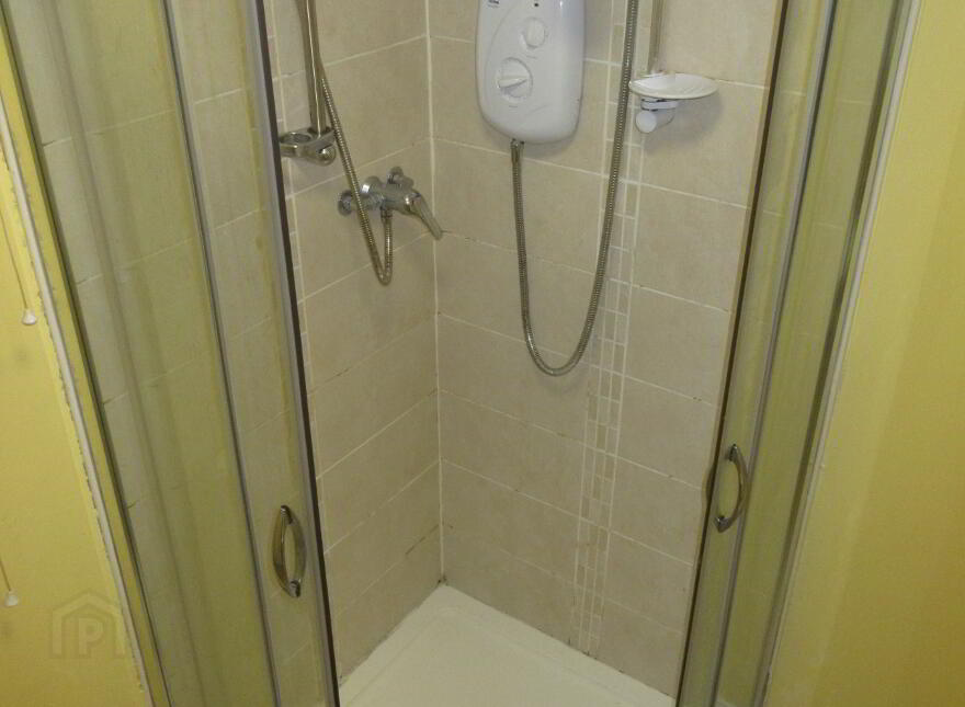 Great 4 Bedroom Apartment, 66B Rugby Avenue, University Quarter, Belfast, BT7 1GZ