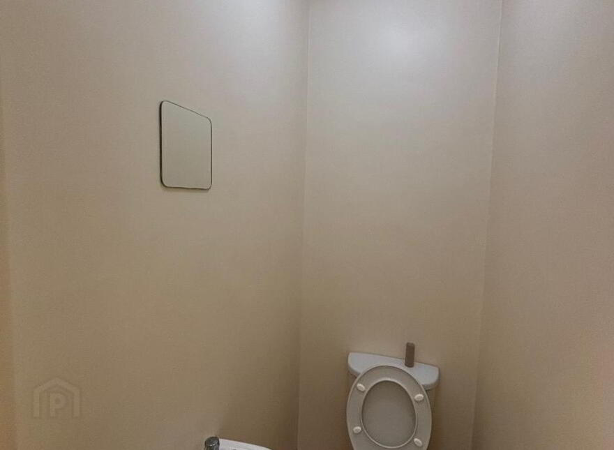Great Apartment, 68C University Avenue, Queens Quarter, Belfast, BT7 1GY
