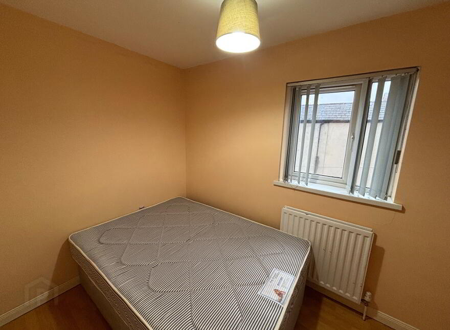 Great Apartment, 68C University Avenue, Queens Quarter, Belfast, BT7 1GY