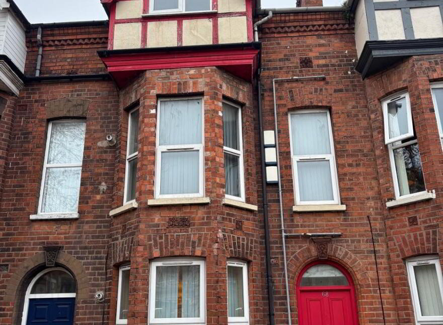 Great Apartment, 68C University Avenue, Queens Quarter, Belfast, BT7 1GY
