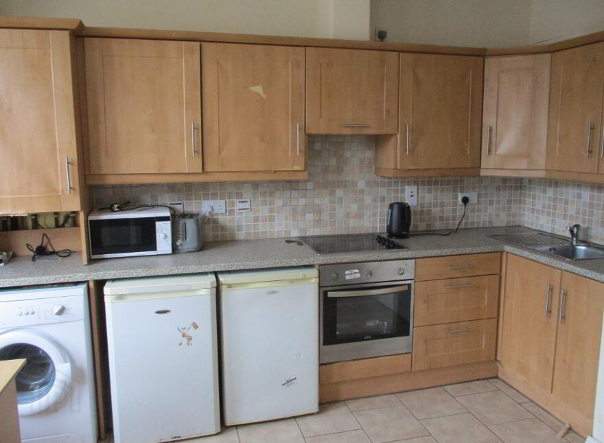 Great Apartment, 68B University Avenue, Queens University Quarter, Belfast, BT7 1GY