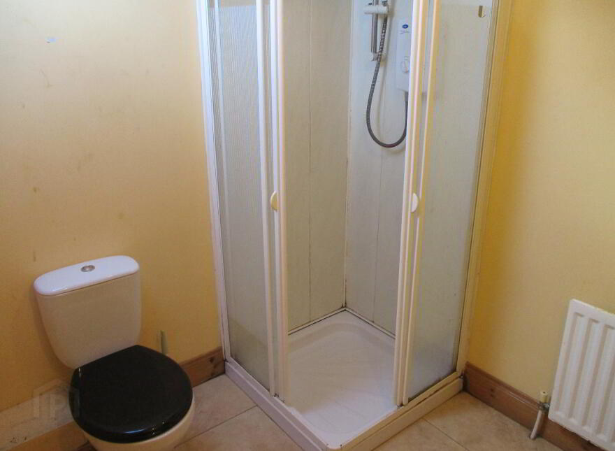 Great Apartment, 131C University Avenue, Queens University Quarter, Belfast, BT7 1GZ