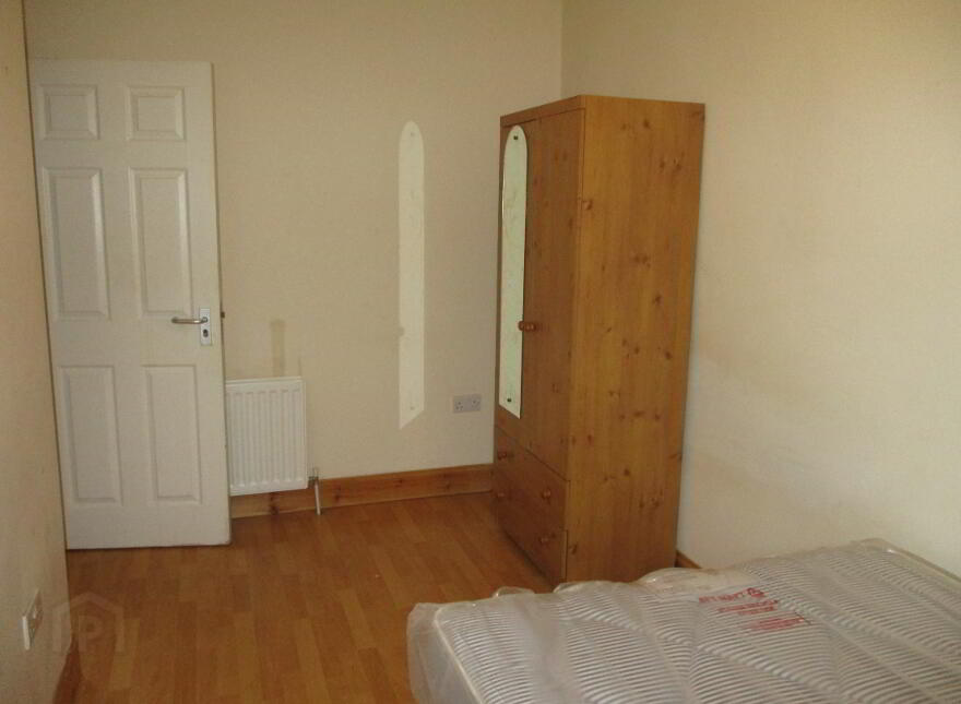 Great Apartment, 131C University Avenue, Queens University Quarter, Belfast, BT7 1GZ