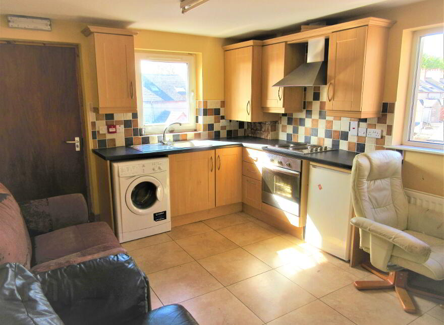 Great Apartment, 131C University Avenue, Queens University Quarter, Belfast, BT7 1GZ