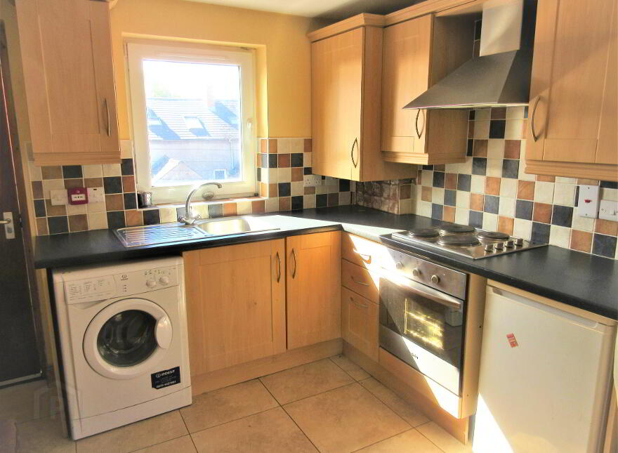 Great Apartment, 131C University Avenue, Queens University Quarter, Belfast, BT7 1GZ